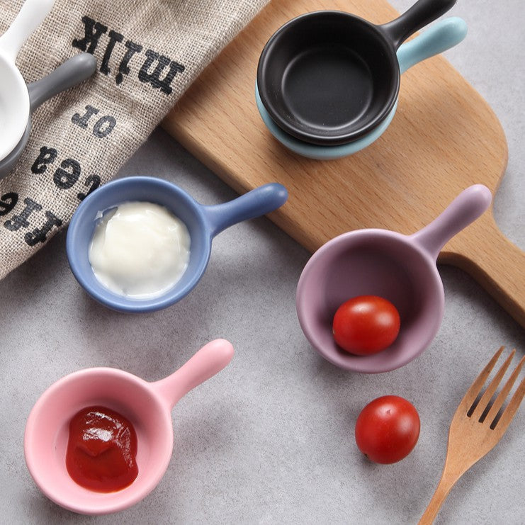 Mini Handled Ramekin Ceramic Sauce Dipping Bowl Sauce Seasoning Kitchen Plate Saucer Plate