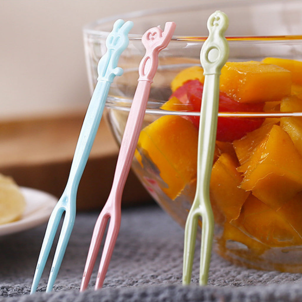 C&C 50pcs Disposable Plastic Fruit Forks Dessert Small Fork Ice Cream Forks Party Garpu Buah Plastik Pakai